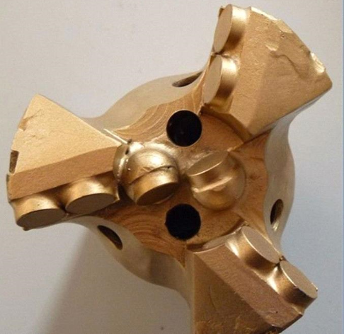 3 крыла PDC Бит